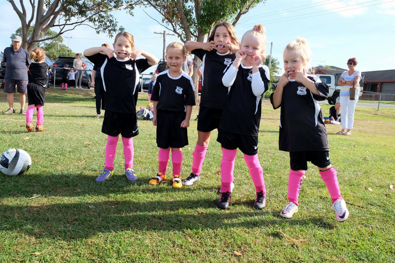 U6 Girls team &mdash; Dudley Redhead United